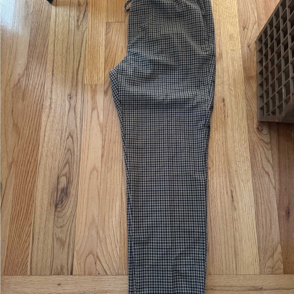 H&M Men's Black and White Checkered Chinos